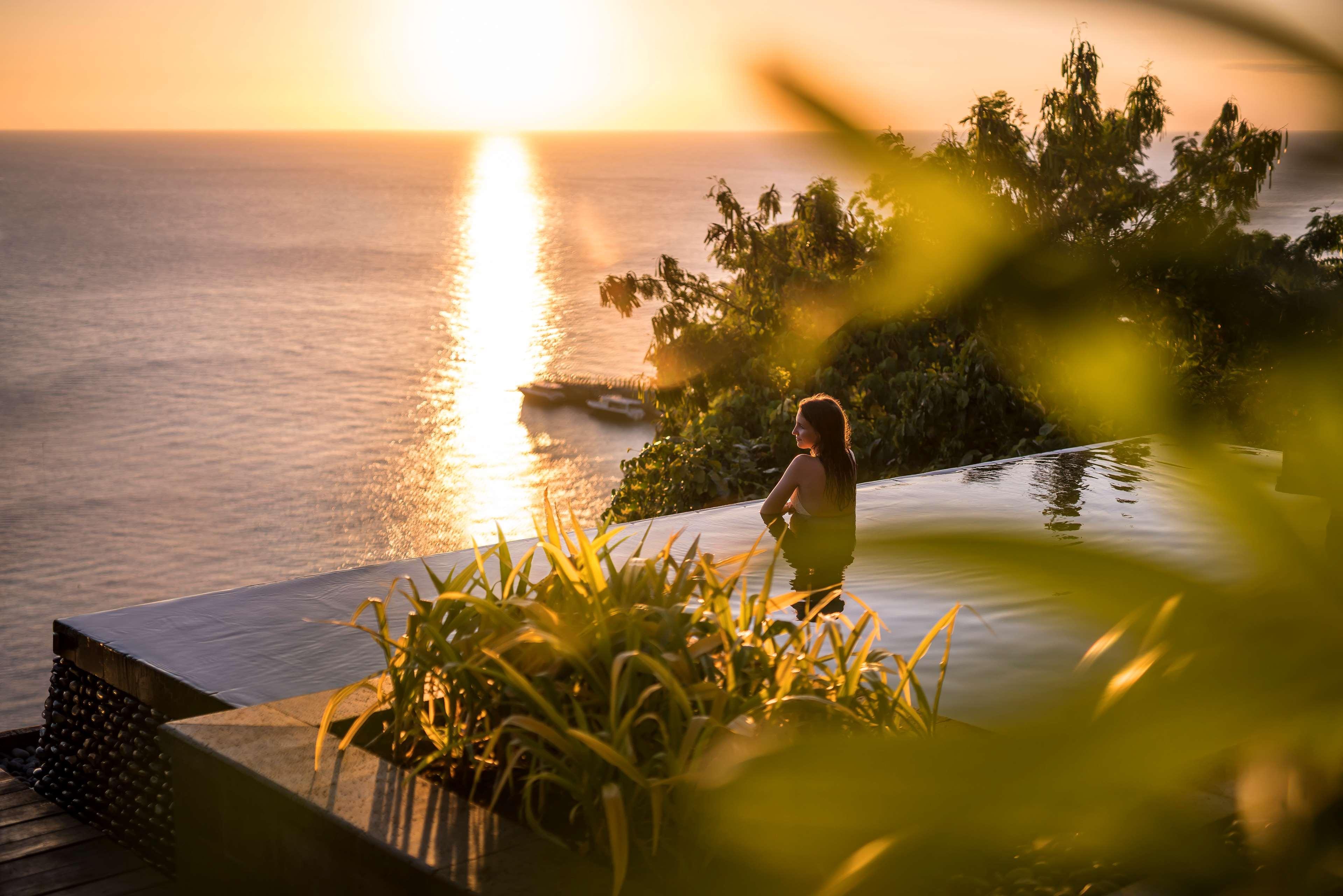 Shangri-La Boracay Exterior photo Sunset at the resort
