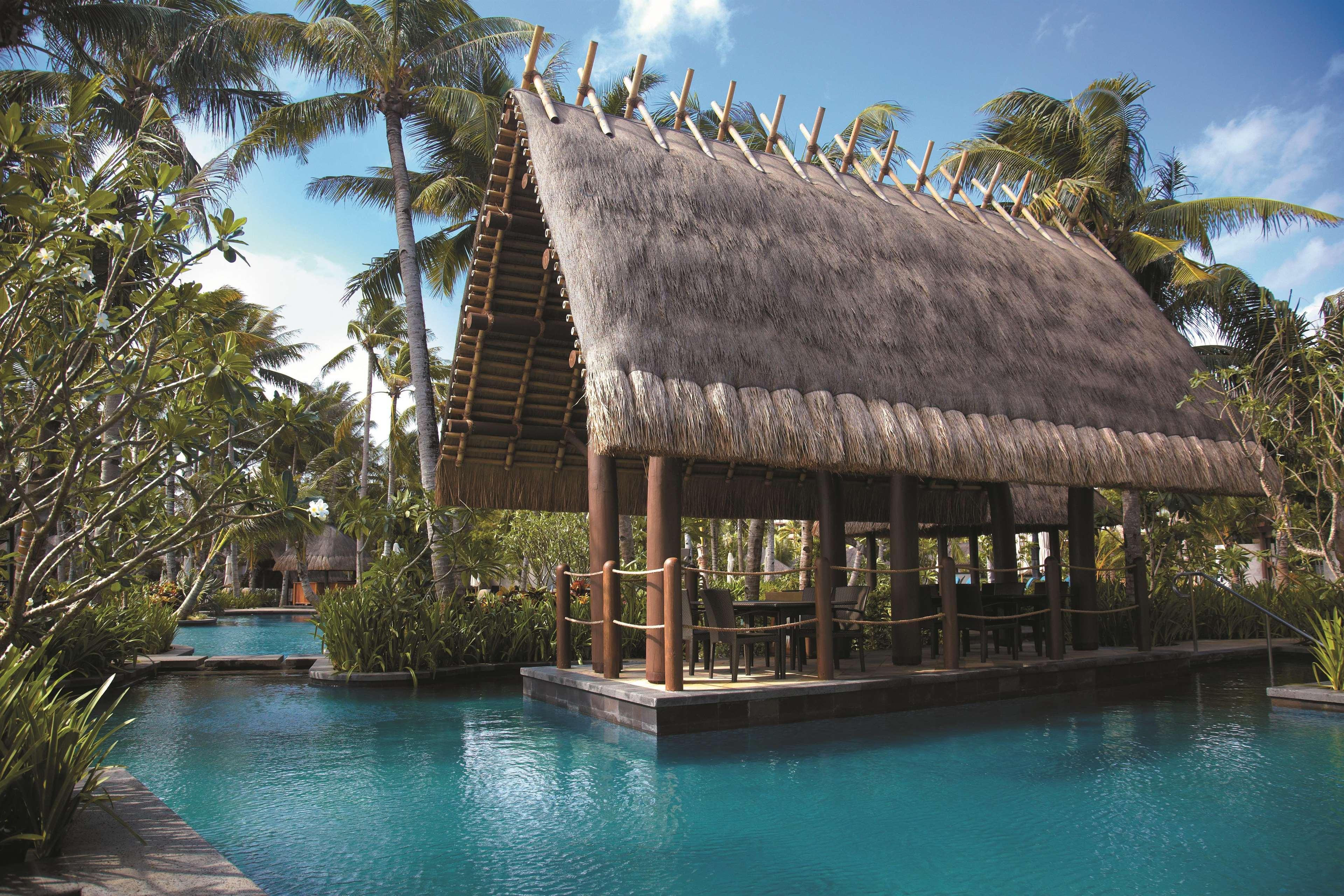 Shangri-La Boracay Exterior photo The swimming pool at the Four Seasons Resort