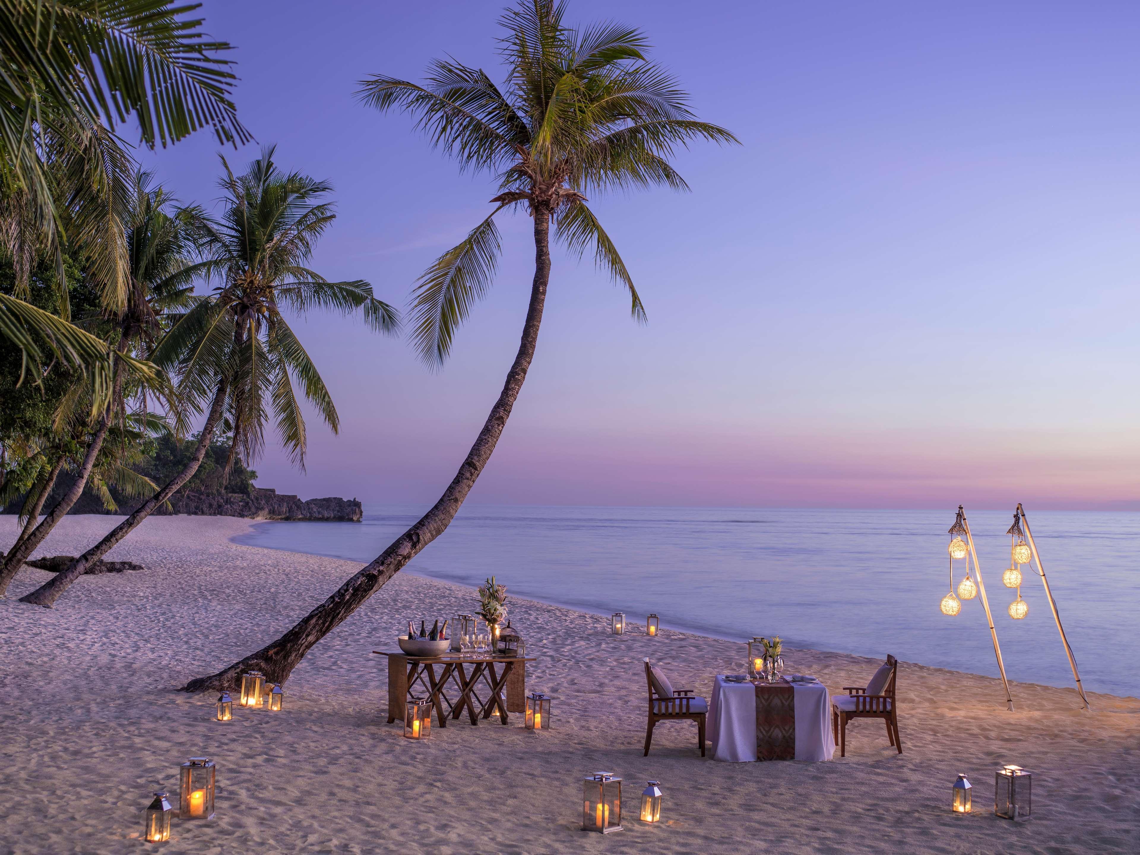 Shangri-La Boracay Exterior photo Beachfront dining at the resort