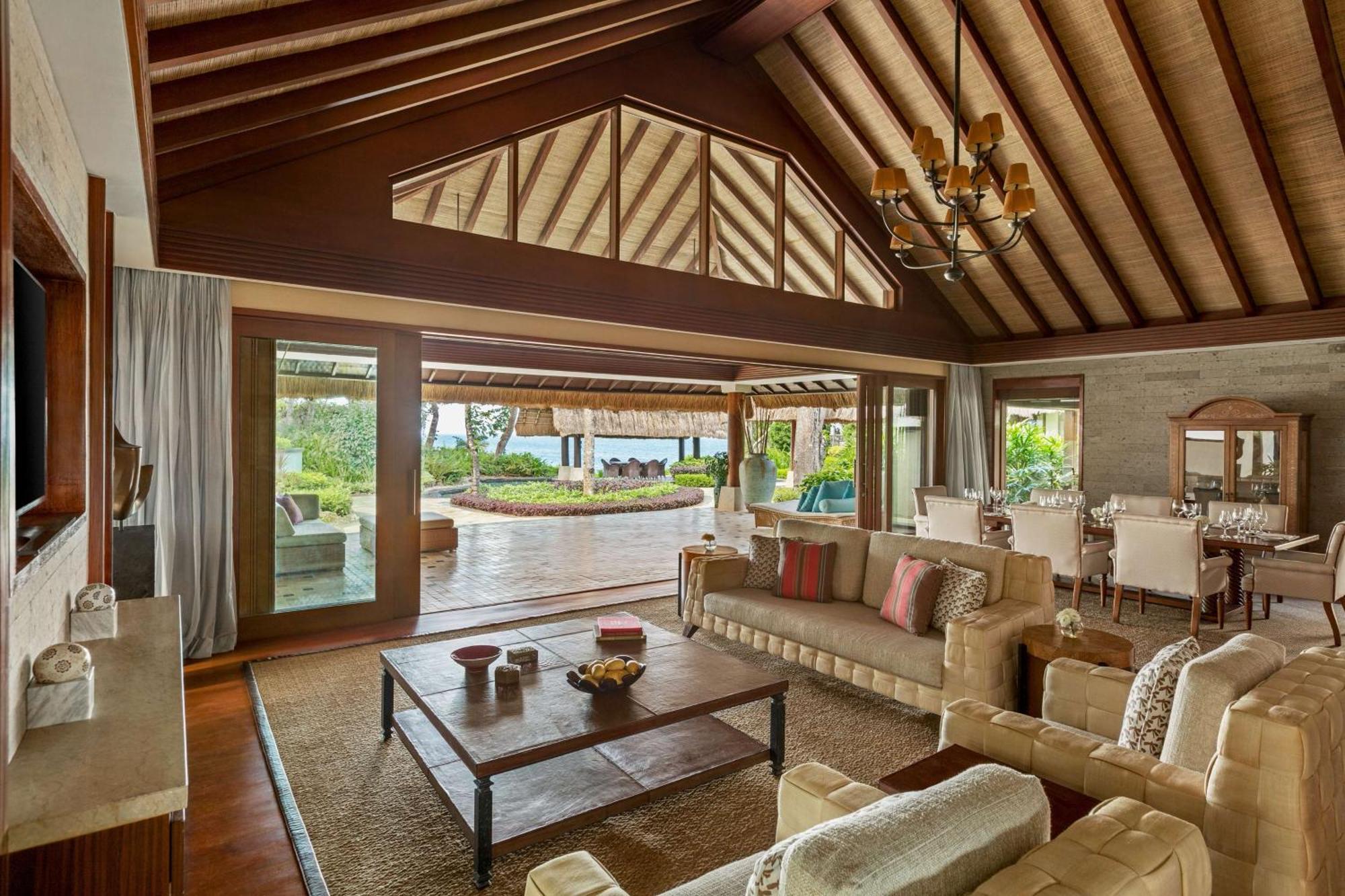 Shangri-La Boracay Exterior photo Interior of a villa